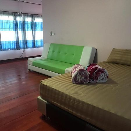 บ้านเรือนไท มวกเหล็ก Ban Ruenthai Muaklek מראה חיצוני תמונה